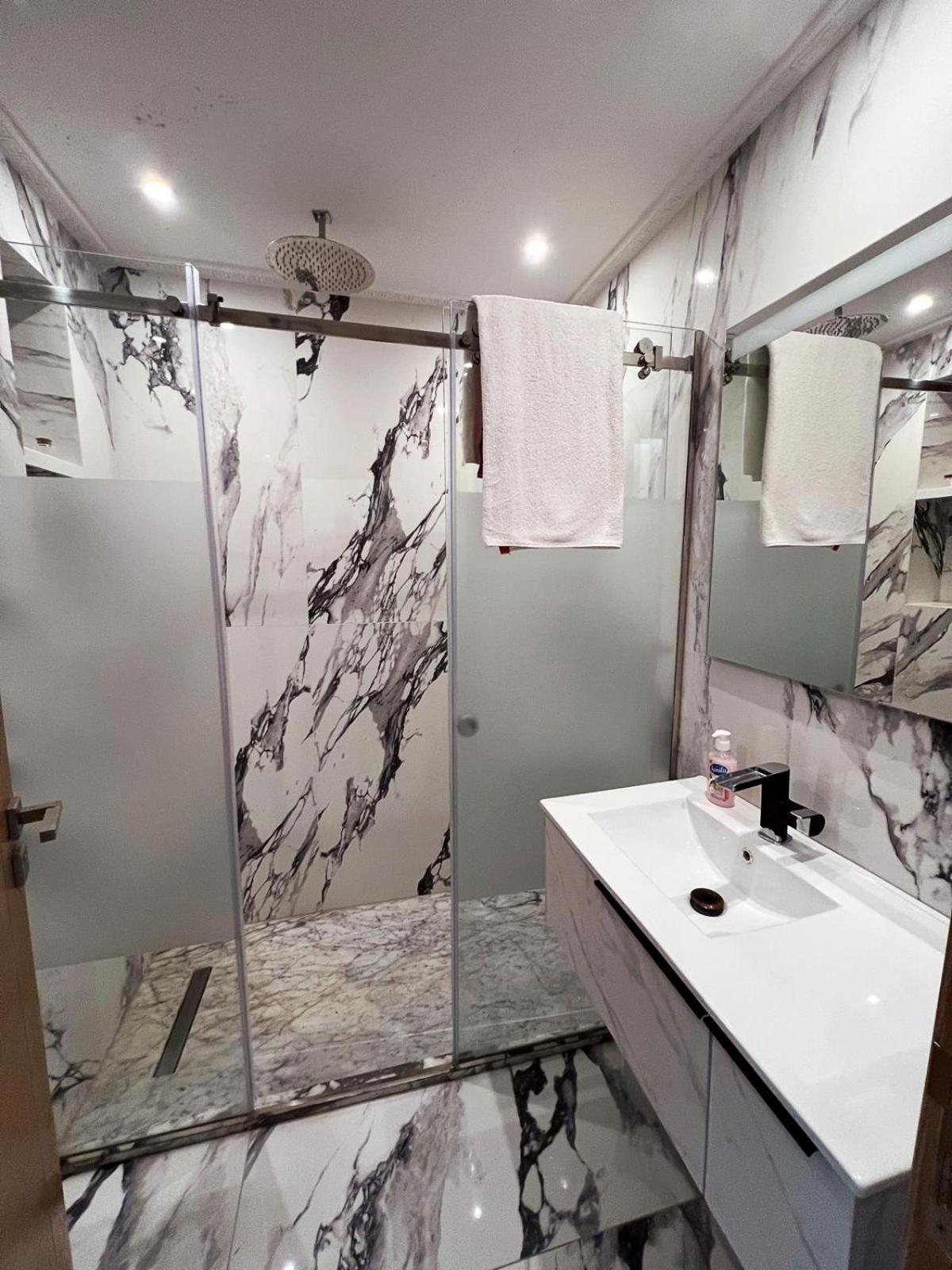 Luxury 3 Bedroom Panoramic Views In Hotspot With Fibre Optic Wifi And Netflix 탕헤르 외부 사진